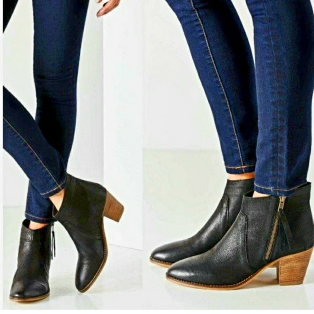 Urban Outfitters Black and Brown Ankle Boots Low Heel